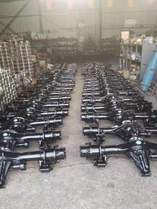 帶差速鎖的前后橋，鉗式剎車(chē)